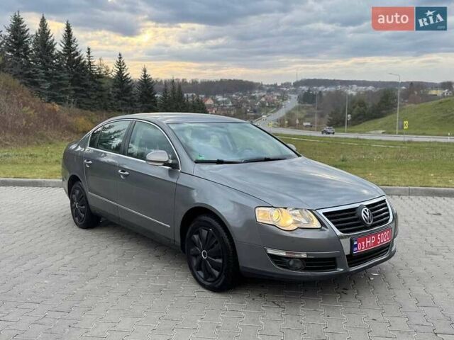 Серый Фольксваген Пассат, объемом двигателя 1.6 л и пробегом 185 тыс. км за 5950 $, фото 7 на Automoto.ua
