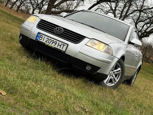 Серый Фольксваген Пассат, объемом двигателя 1.8 л и пробегом 300 тыс. км за 4300 $, фото 1 на Automoto.ua