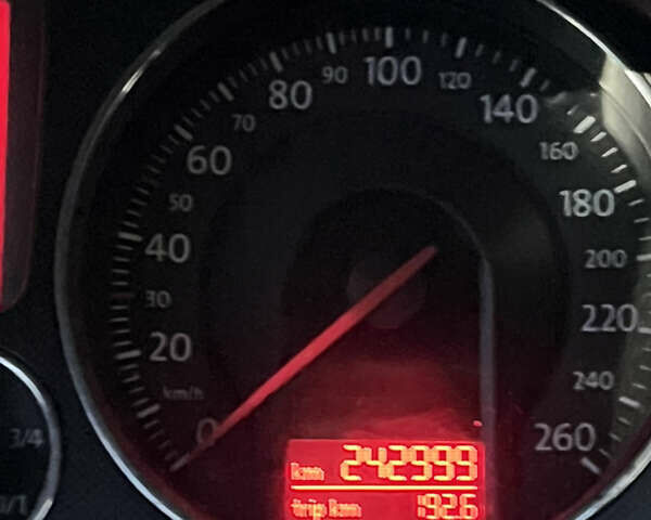 Серый Фольксваген Пассат, объемом двигателя 2 л и пробегом 240 тыс. км за 6800 $, фото 22 на Automoto.ua