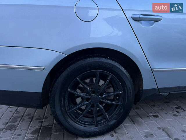 Серый Фольксваген Пассат, объемом двигателя 2 л и пробегом 240 тыс. км за 6800 $, фото 9 на Automoto.ua