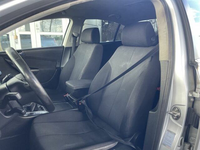 Сірий Фольксваген Пассат, об'ємом двигуна 2 л та пробігом 400 тис. км за 2650 $, фото 9 на Automoto.ua