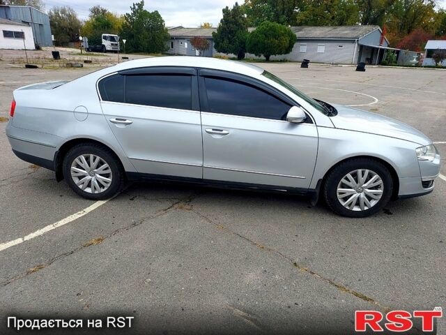 Серый Фольксваген Пассат, объемом двигателя 2 л и пробегом 280 тыс. км за 5300 $, фото 2 на Automoto.ua