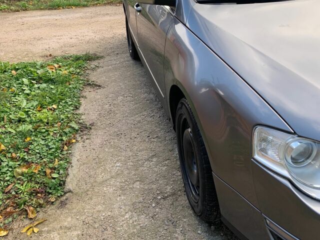 Серый Фольксваген Пассат, объемом двигателя 2 л и пробегом 341 тыс. км за 2996 $, фото 2 на Automoto.ua