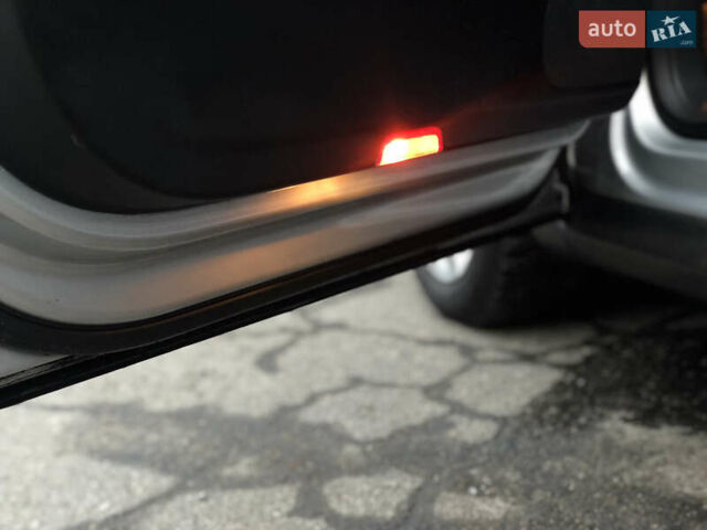 Сірий Фольксваген Пассат, об'ємом двигуна 1.6 л та пробігом 207 тис. км за 6300 $, фото 30 на Automoto.ua