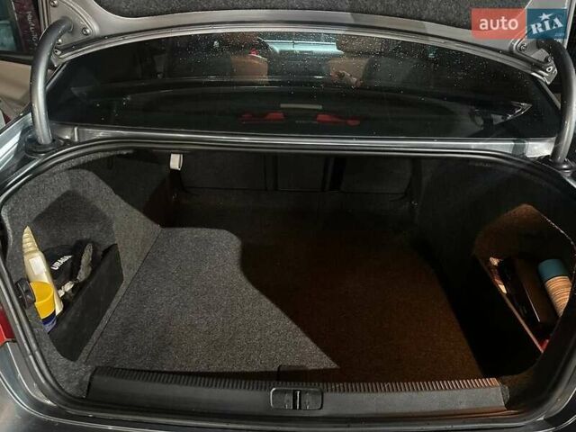 Серый Фольксваген Пассат, объемом двигателя 1.6 л и пробегом 319 тыс. км за 7100 $, фото 14 на Automoto.ua