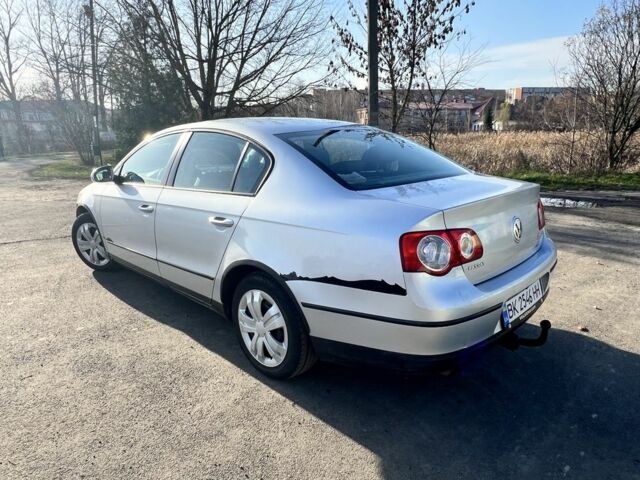 Серый Фольксваген Пассат, объемом двигателя 1.6 л и пробегом 204 тыс. км за 5000 $, фото 4 на Automoto.ua