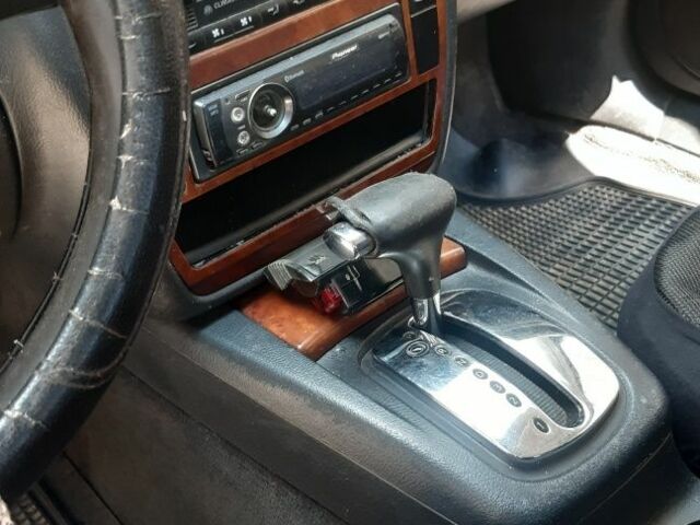 Серый Фольксваген Пассат, объемом двигателя 2 л и пробегом 252 тыс. км за 3800 $, фото 3 на Automoto.ua