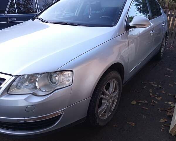 Серый Фольксваген Пассат, объемом двигателя 1.98 л и пробегом 312 тыс. км за 5650 $, фото 2 на Automoto.ua