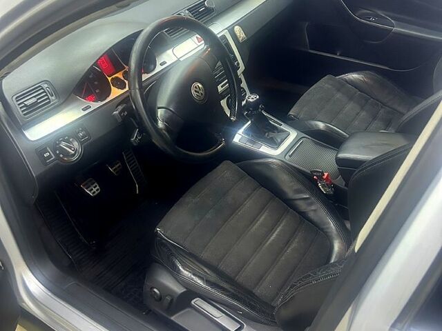 Сірий Фольксваген Пассат, об'ємом двигуна 2 л та пробігом 302 тис. км за 6000 $, фото 9 на Automoto.ua