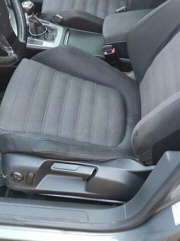 Сірий Фольксваген Пассат, об'ємом двигуна 2 л та пробігом 320 тис. км за 4800 $, фото 4 на Automoto.ua