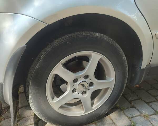 Серый Фольксваген Пассат, объемом двигателя 1.8 л и пробегом 240 тыс. км за 5300 $, фото 1 на Automoto.ua