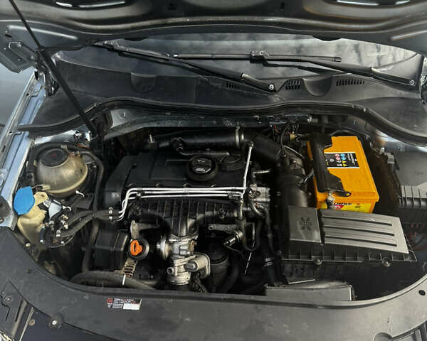 Сірий Фольксваген Пассат, об'ємом двигуна 1.97 л та пробігом 358 тис. км за 5800 $, фото 10 на Automoto.ua