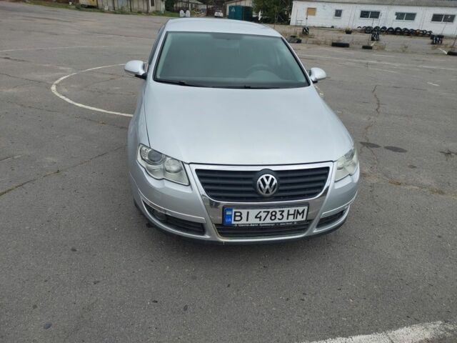 Серый Фольксваген Пассат, объемом двигателя 2 л и пробегом 275 тыс. км за 5200 $, фото 2 на Automoto.ua