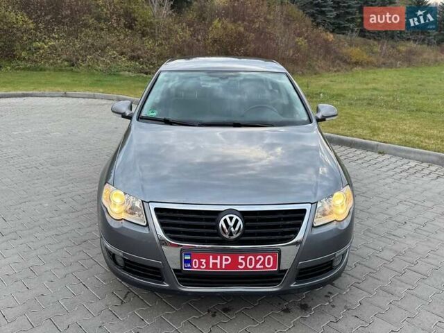 Серый Фольксваген Пассат, объемом двигателя 1.6 л и пробегом 185 тыс. км за 5950 $, фото 6 на Automoto.ua