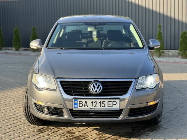 Серый Фольксваген Пассат, объемом двигателя 2 л и пробегом 263 тыс. км за 5000 $, фото 2 на Automoto.ua