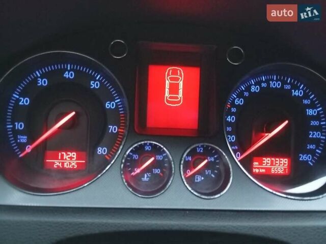 Серый Фольксваген Пассат, объемом двигателя 1.6 л и пробегом 396 тыс. км за 3900 $, фото 3 на Automoto.ua