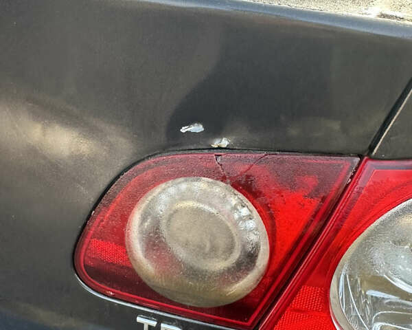 Серый Фольксваген Пассат, объемом двигателя 2 л и пробегом 350 тыс. км за 4999 $, фото 13 на Automoto.ua