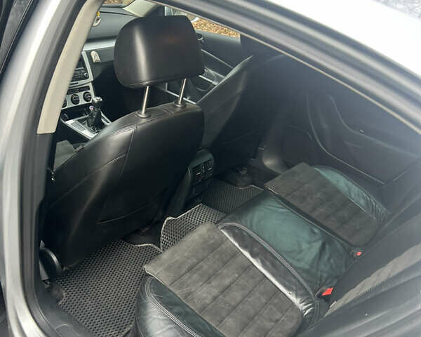 Серый Фольксваген Пассат, объемом двигателя 1.98 л и пробегом 302 тыс. км за 6000 $, фото 5 на Automoto.ua