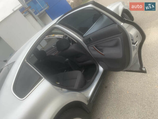 Серый Фольксваген Пассат, объемом двигателя 2 л и пробегом 139 тыс. км за 4500 $, фото 12 на Automoto.ua