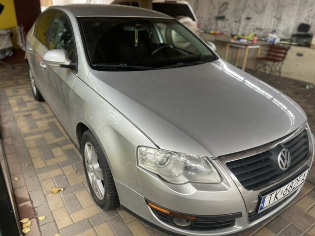 Сірий Фольксваген Пассат, об'ємом двигуна 2 л та пробігом 400 тис. км за 2350 $, фото 2 на Automoto.ua