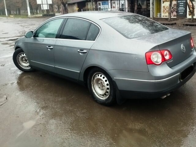 Серый Фольксваген Пассат, объемом двигателя 2 л и пробегом 401 тыс. км за 3500 $, фото 2 на Automoto.ua