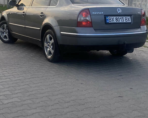 Серый Фольксваген Пассат, объемом двигателя 1.98 л и пробегом 230 тыс. км за 4750 $, фото 4 на Automoto.ua