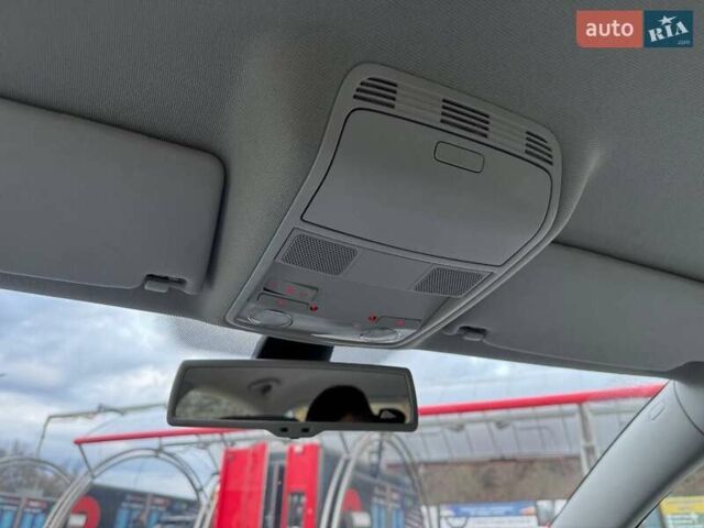 Серый Фольксваген Пассат, объемом двигателя 1.6 л и пробегом 185 тыс. км за 5950 $, фото 38 на Automoto.ua