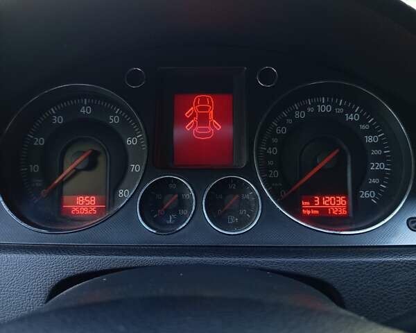 Серый Фольксваген Пассат, объемом двигателя 1.98 л и пробегом 312 тыс. км за 5650 $, фото 22 на Automoto.ua