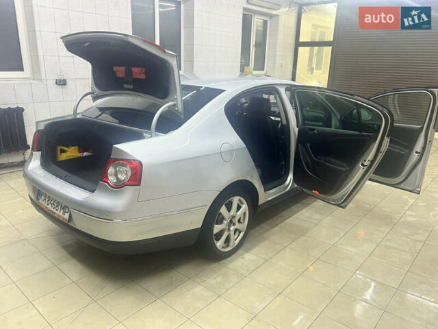 Серый Фольксваген Пассат, объемом двигателя 1.98 л и пробегом 302 тыс. км за 6000 $, фото 8 на Automoto.ua