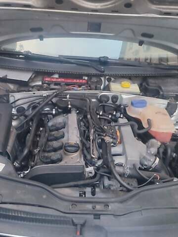 Серый Фольксваген Пассат, объемом двигателя 1.8 л и пробегом 240 тыс. км за 5300 $, фото 8 на Automoto.ua