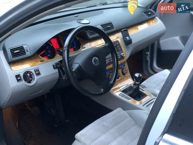 Серый Фольксваген Пассат, объемом двигателя 1.6 л и пробегом 208 тыс. км за 6200 $, фото 23 на Automoto.ua