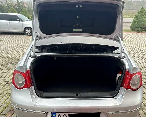 Серый Фольксваген Пассат, объемом двигателя 1.97 л и пробегом 284 тыс. км за 5199 $, фото 8 на Automoto.ua