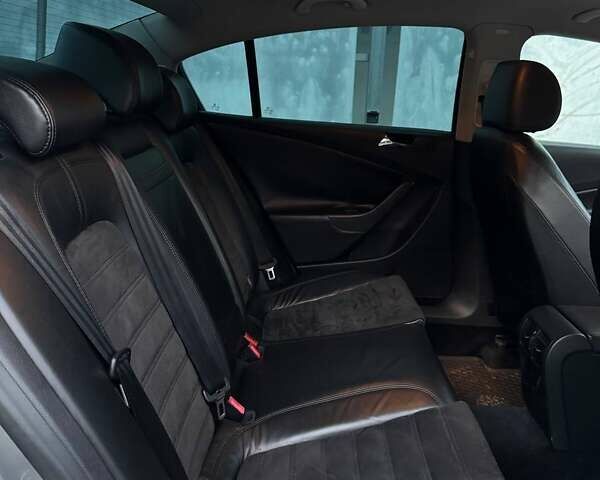 Серый Фольксваген Пассат, объемом двигателя 1.97 л и пробегом 318 тыс. км за 5300 $, фото 8 на Automoto.ua