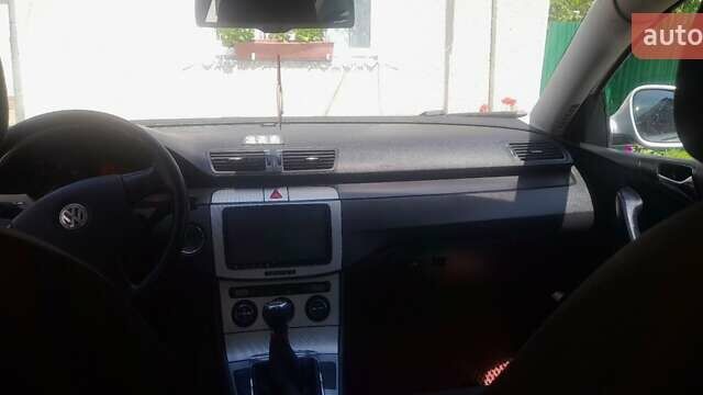 Сірий Фольксваген Пассат, об'ємом двигуна 2 л та пробігом 285 тис. км за 6150 $, фото 3 на Automoto.ua