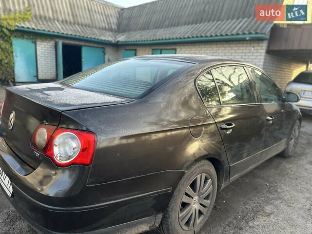 Серый Фольксваген Пассат, объемом двигателя 2 л и пробегом 350 тыс. км за 4999 $, фото 17 на Automoto.ua