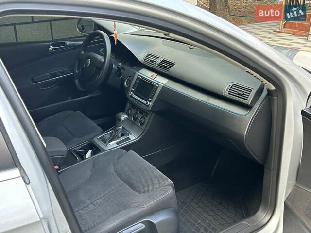 Сірий Фольксваген Пассат, об'ємом двигуна 2 л та пробігом 251 тис. км за 4999 $, фото 23 на Automoto.ua