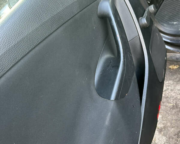 Серый Фольксваген Пассат, объемом двигателя 2 л и пробегом 350 тыс. км за 4999 $, фото 15 на Automoto.ua