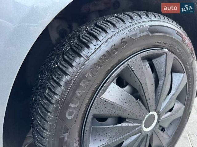 Серый Фольксваген Пассат, объемом двигателя 1.6 л и пробегом 185 тыс. км за 5950 $, фото 39 на Automoto.ua