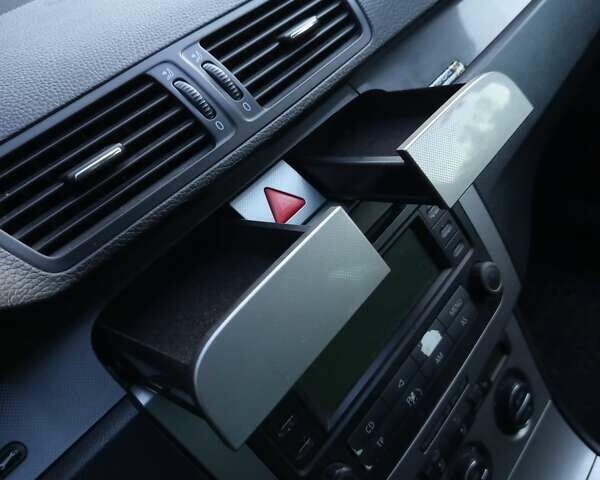 Серый Фольксваген Пассат, объемом двигателя 1.98 л и пробегом 312 тыс. км за 5650 $, фото 17 на Automoto.ua