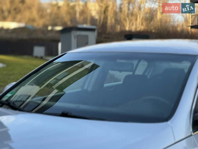 Серый Фольксваген Пассат, объемом двигателя 1.6 л и пробегом 227 тыс. км за 5599 $, фото 39 на Automoto.ua