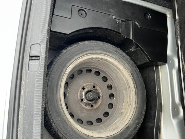 Сірий Фольксваген Пассат, об'ємом двигуна 1.9 л та пробігом 344 тис. км за 3150 $, фото 12 на Automoto.ua