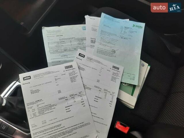 Серый Фольксваген Пассат, объемом двигателя 1.6 л и пробегом 175 тыс. км за 6850 $, фото 98 на Automoto.ua