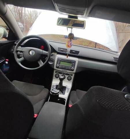 Серый Фольксваген Пассат, объемом двигателя 1.97 л и пробегом 304 тыс. км за 5000 $, фото 11 на Automoto.ua