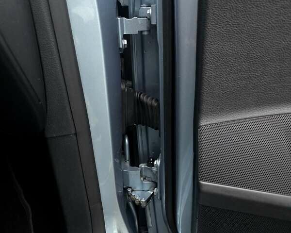 Сірий Фольксваген Пассат, об'ємом двигуна 1.6 л та пробігом 179 тис. км за 6300 $, фото 58 на Automoto.ua