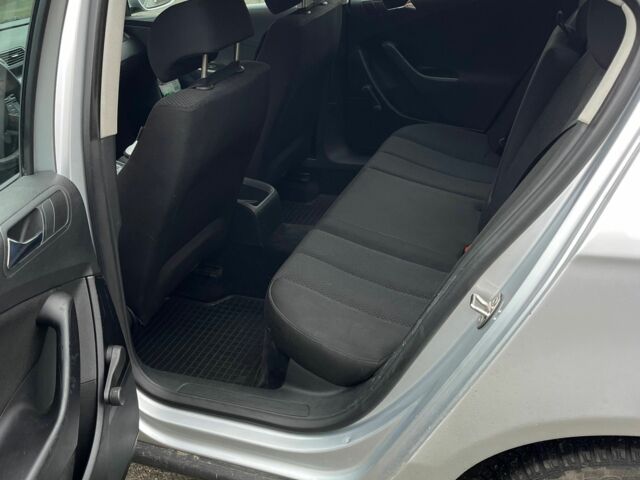 Сірий Фольксваген Пассат, об'ємом двигуна 1.9 л та пробігом 344 тис. км за 3150 $, фото 7 на Automoto.ua