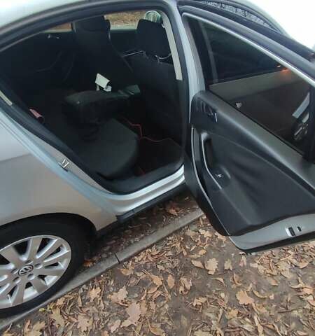 Серый Фольксваген Пассат, объемом двигателя 1.97 л и пробегом 304 тыс. км за 5000 $, фото 6 на Automoto.ua