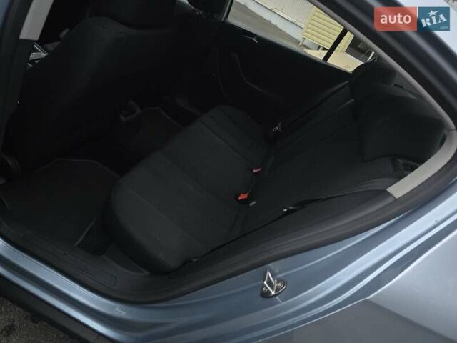 Сірий Фольксваген Пассат, об'ємом двигуна 1.6 л та пробігом 179 тис. км за 6300 $, фото 88 на Automoto.ua