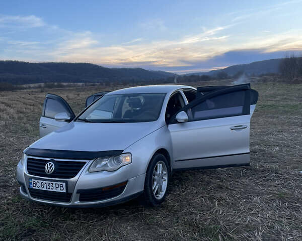 Серый Фольксваген Пассат, объемом двигателя 1.9 л и пробегом 316 тыс. км за 4400 $, фото 8 на Automoto.ua