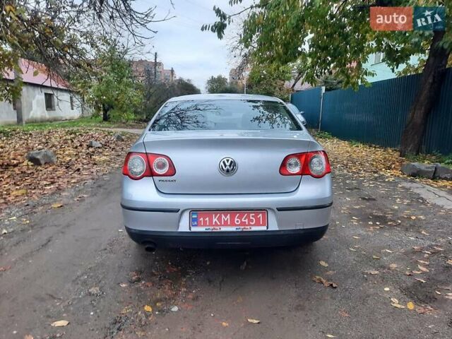 Серый Фольксваген Пассат, объемом двигателя 1.6 л и пробегом 175 тыс. км за 6850 $, фото 26 на Automoto.ua