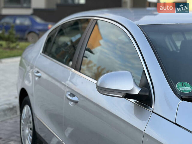 Серый Фольксваген Пассат, объемом двигателя 1.6 л и пробегом 227 тыс. км за 5599 $, фото 23 на Automoto.ua